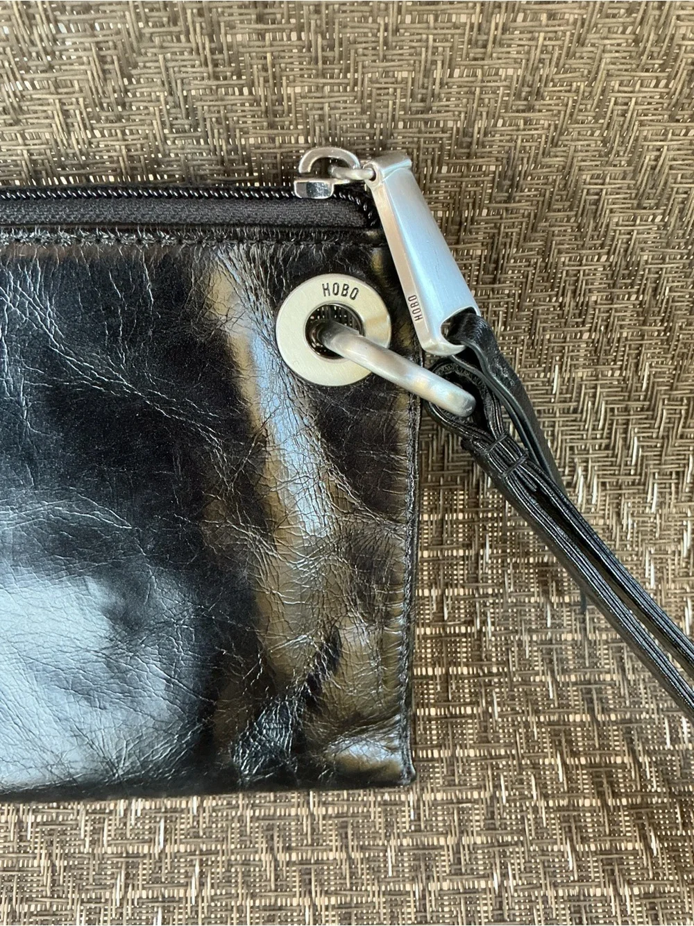 Hobo VIDA Vintage Hide Black Leather Clutch Wristlet Wallet